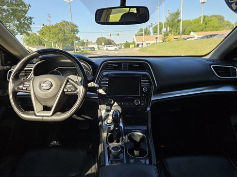 Used 2019 Nissan Maxima 3.5 SL w/ Floor Mat Group FWD image 18