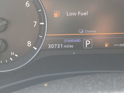 Used 2023 INFINITI QX50 Luxe FWD image 38