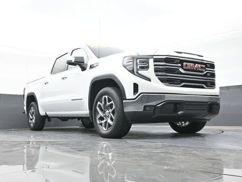 Used 2023 GMC Sierra 1500 SLT w/ SLT Convenience Package AWD/4WD image 57