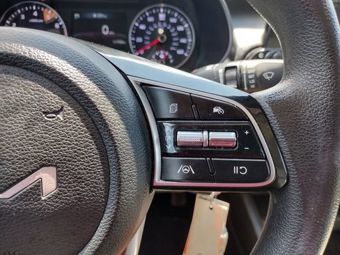 Used 2023 Kia Forte LXS FWD image 20
