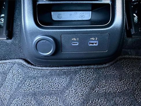 Certified 2025 Nissan Ariya AWD image 16