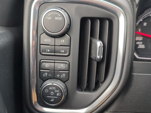 Used 2021 Chevrolet Silverado 1500 LTZ AWD/4WD image 15