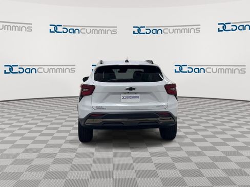 Used 2025 Chevrolet Trax ACTIV w/ Driver Confidence Package FWD image 7