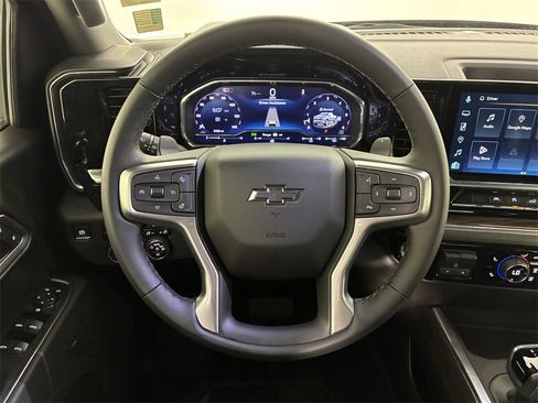 Used 2025 Chevrolet Silverado 1500 RST w/ Z71 Off-Road Package image 14