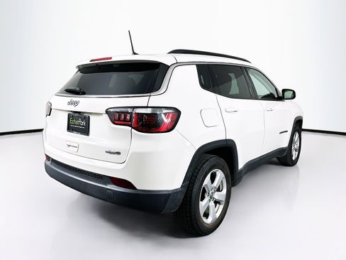 Used 2018 Jeep Compass Latitude w/ Popular Equipment Group image 9