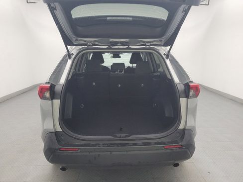 Used 2021 Toyota RAV4 LE FWD image 29