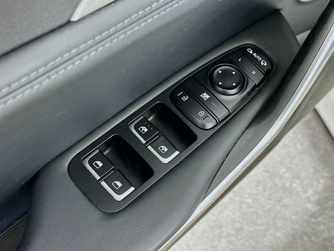 Used 2020 Kia Stinger GT1 RWD image 20
