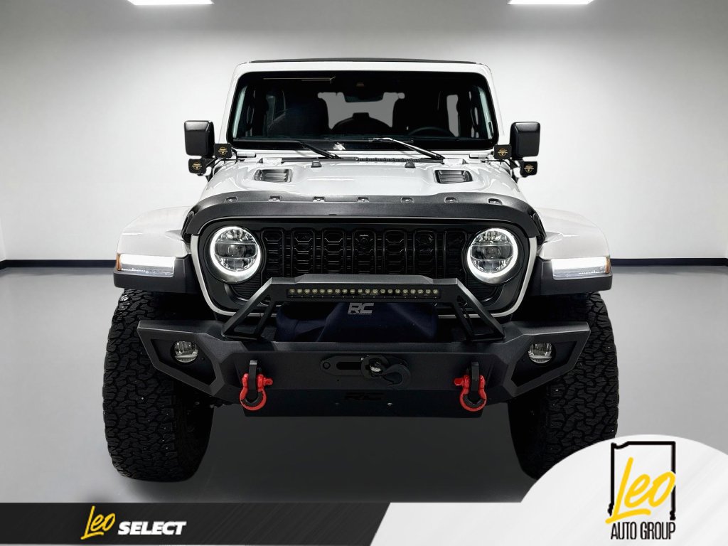 Used 2024 Jeep Wrangler Unlimited Rubicon AWD/4WD image 2