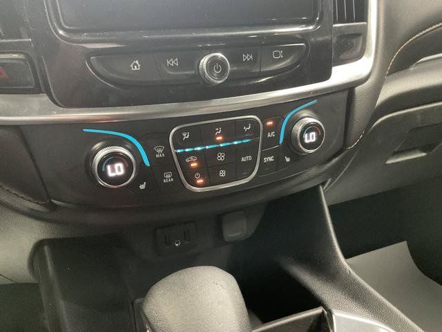 Used 2021 Chevrolet Traverse LT FWD image 16