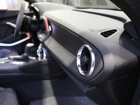 Used 2021 Chevrolet Camaro ZL1 RWD image 11