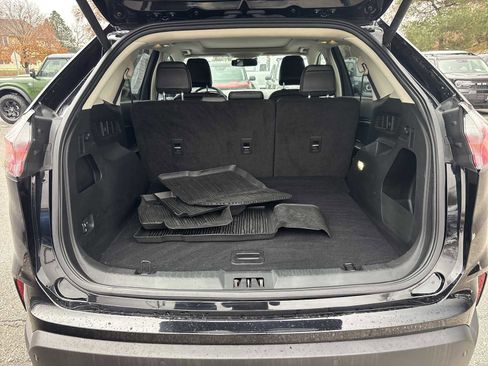 Used 2024 Ford Edge SEL w/ Convenience Package image 11
