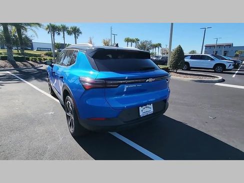 New 2026 Chevrolet Equinox EV LT image 24