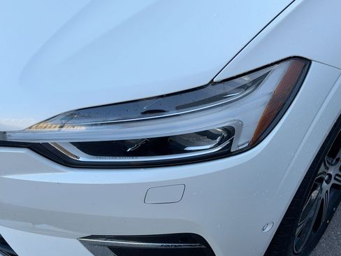 Used 2019 Volvo XC60 T5 Inscription w/ Protection Package Premier image 10