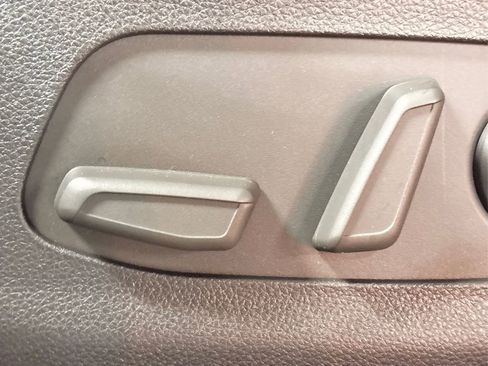 New 2026 Kia Carnival EX image 30