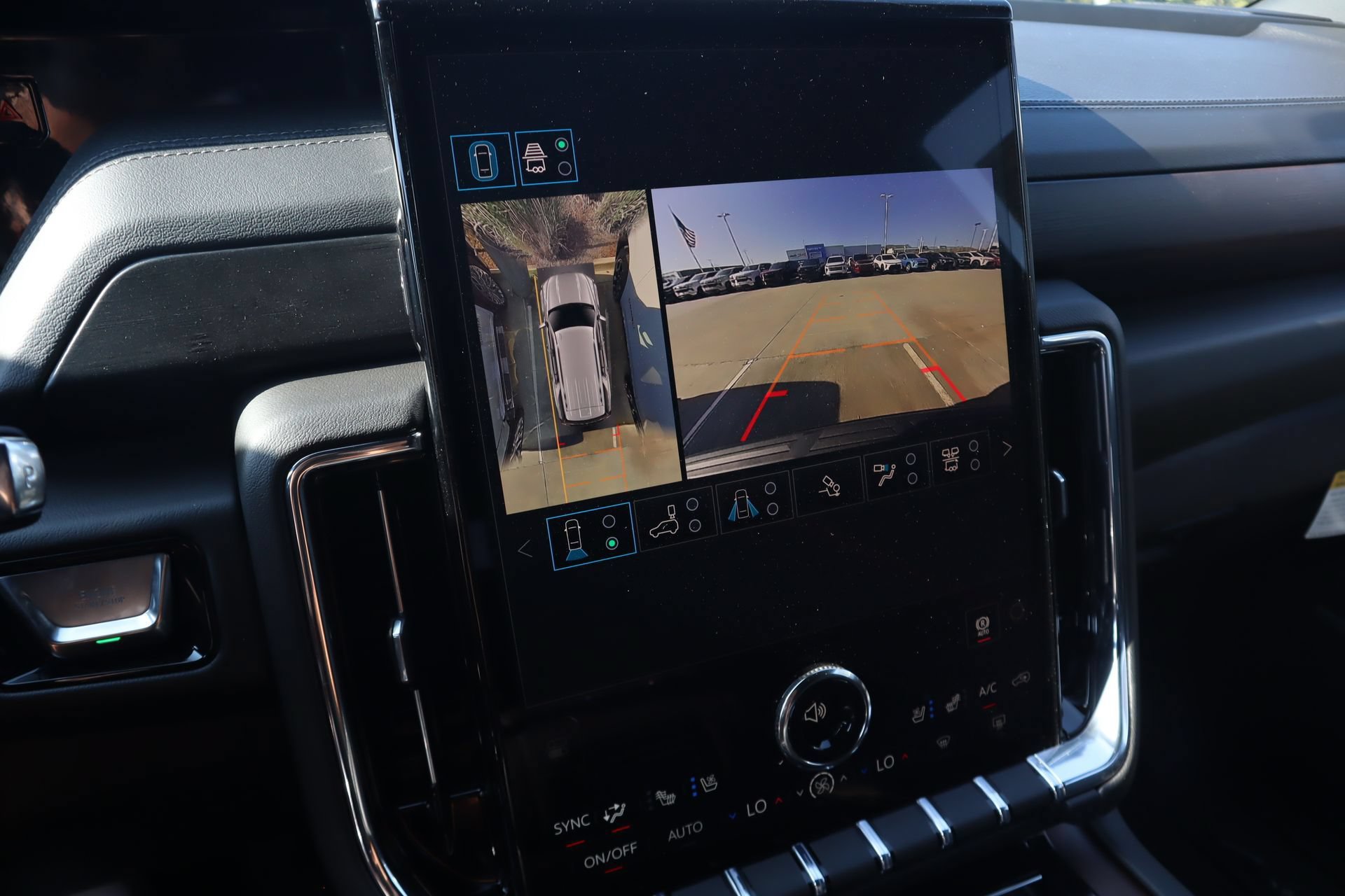 New 2026 GMC Yukon Denali w/ Denali Reserve Package AWD/4WD image 8