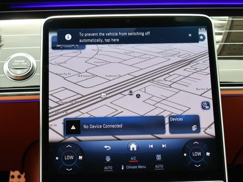 New 2025 Mercedes-Benz S 580 4MATIC Sedan image 3