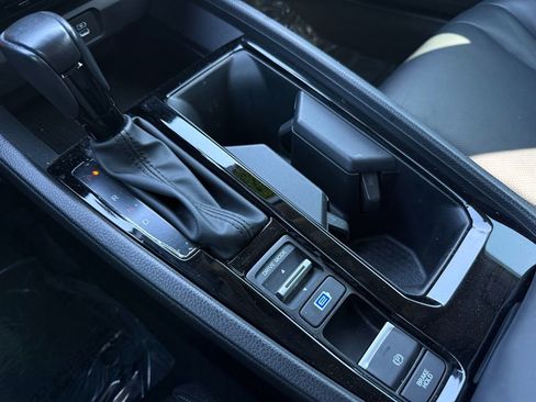 Used 2023 Honda Accord EX-L image 27