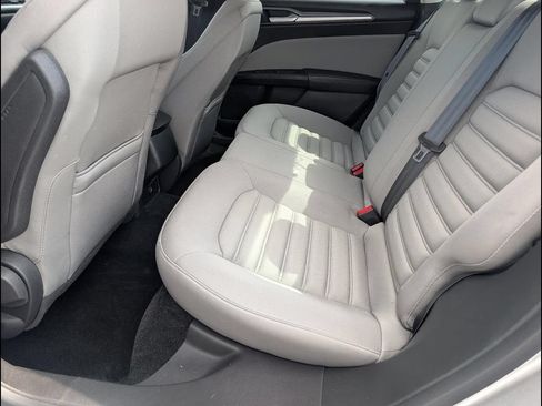 Used 2014 Ford Fusion S FWD image 13