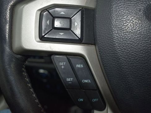 Used 2019 Ford F150 Lariat w/ Equipment Group 502A Luxury image 17