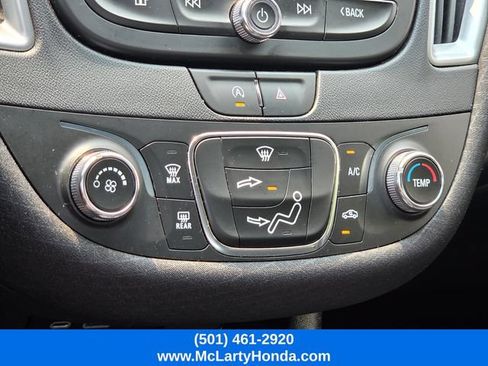 Used 2022 Chevrolet Malibu LS FWD image 24