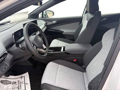 New 2025 Volkswagen ID.4 Pro image 9