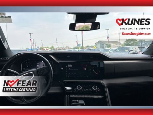 Used 2023 GMC Sierra 1500 AT4 w/ AT4 Preferred Package image 43