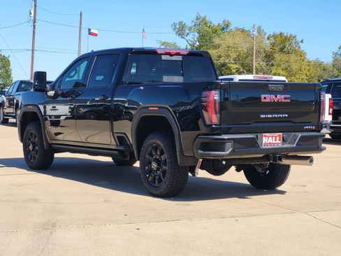 New 2026 GMC Sierra 2500 AT4 w/ AT4 Premium Plus Package image 4