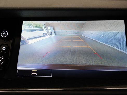 Used 2021 Buick Envision Preferred FWD image 20