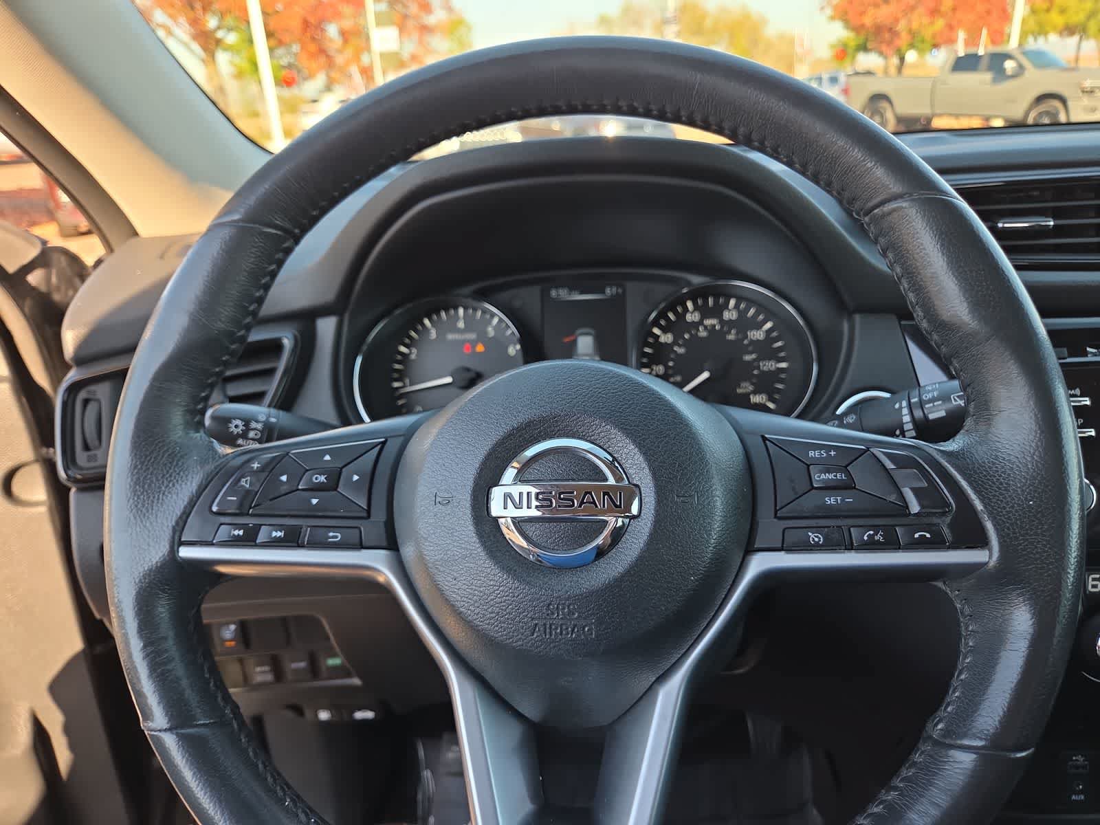 Used 2017 Nissan Rogue SV w/ Midnight Edition AWD/4WD image 23