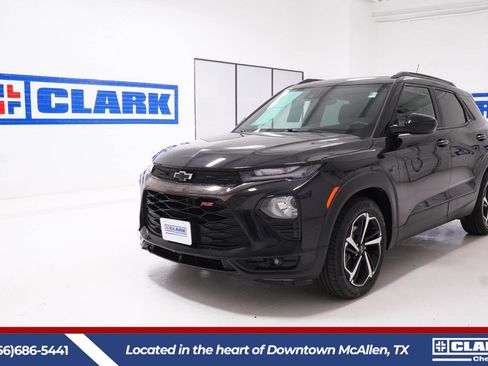 Used 2022 Chevrolet TrailBlazer RS w/ Sun and Liftgate Package FWD image 1
