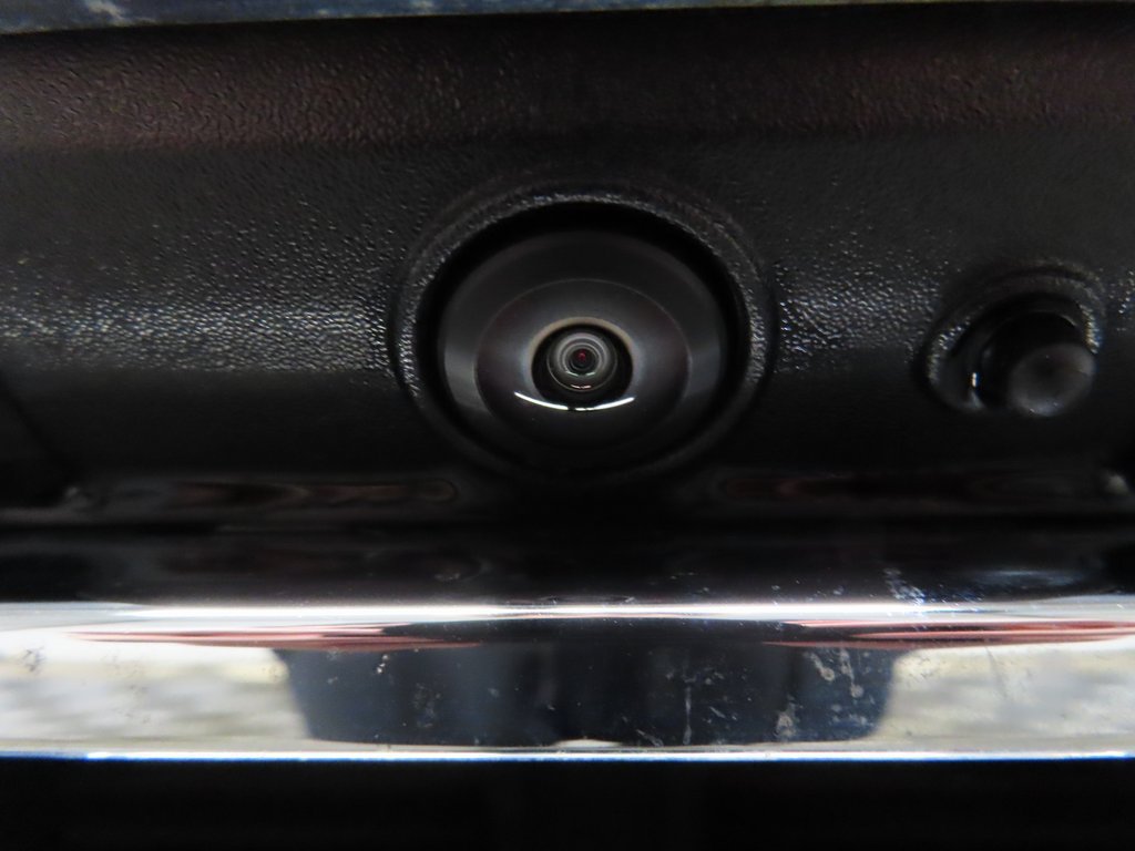 Used 2025 GMC Sierra 1500 Denali AWD/4WD image 43