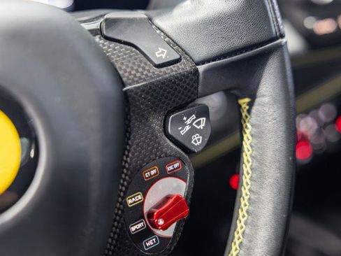 Used 2018 Ferrari 488 GTB RWD image 41
