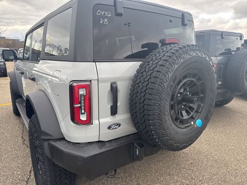 New 2026 Ford Bronco Outer Banks w/ Sasquatch Package AWD/4WD image 26