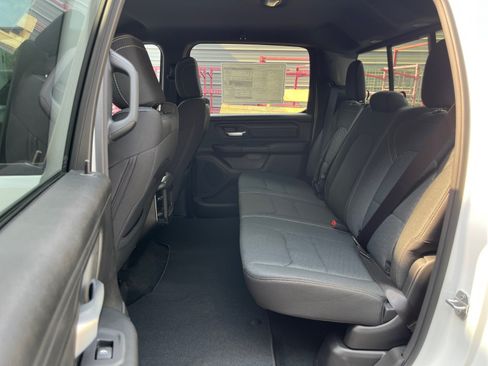 New 2026 RAM 1500 Express AWD/4WD image 24