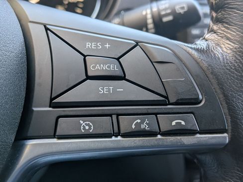 Used 2018 Nissan Rogue Sport SL image 15