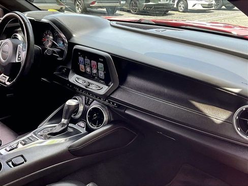 Used 2017 Chevrolet Camaro SS RWD image 21