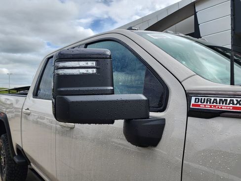 New 2026 GMC Sierra 2500 AT4X w/ LPO, Black Badging Package AWD/4WD image 13