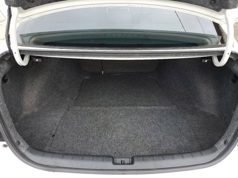 Used 2017 Honda Accord Touring image 39