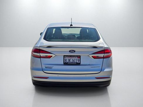 Used 2019 Ford Fusion Energi Titanium FWD image 5