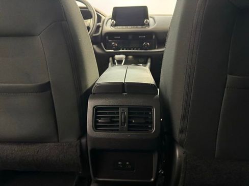 Used 2022 Nissan Rogue SV image 30