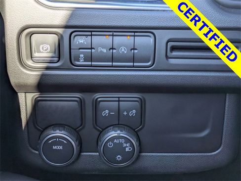 Used 2023 Chevrolet Suburban Premier image 23