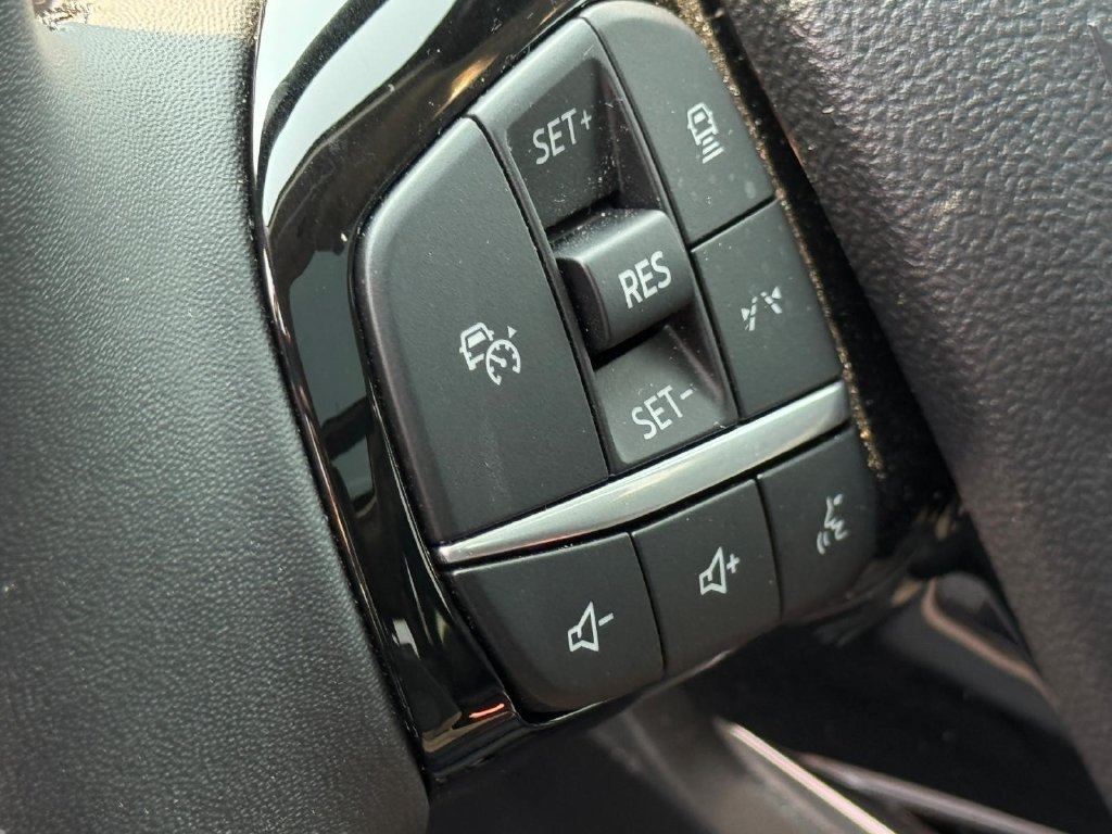 New 2024 Ford Escape Active w/ Tech Pack #2 FWD image 16