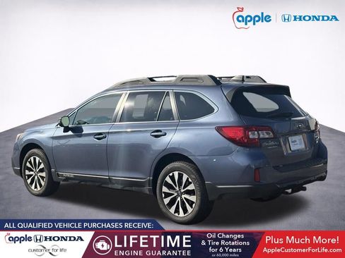 Used 2017 Subaru Outback 2.5i Limited AWD/4WD image 4