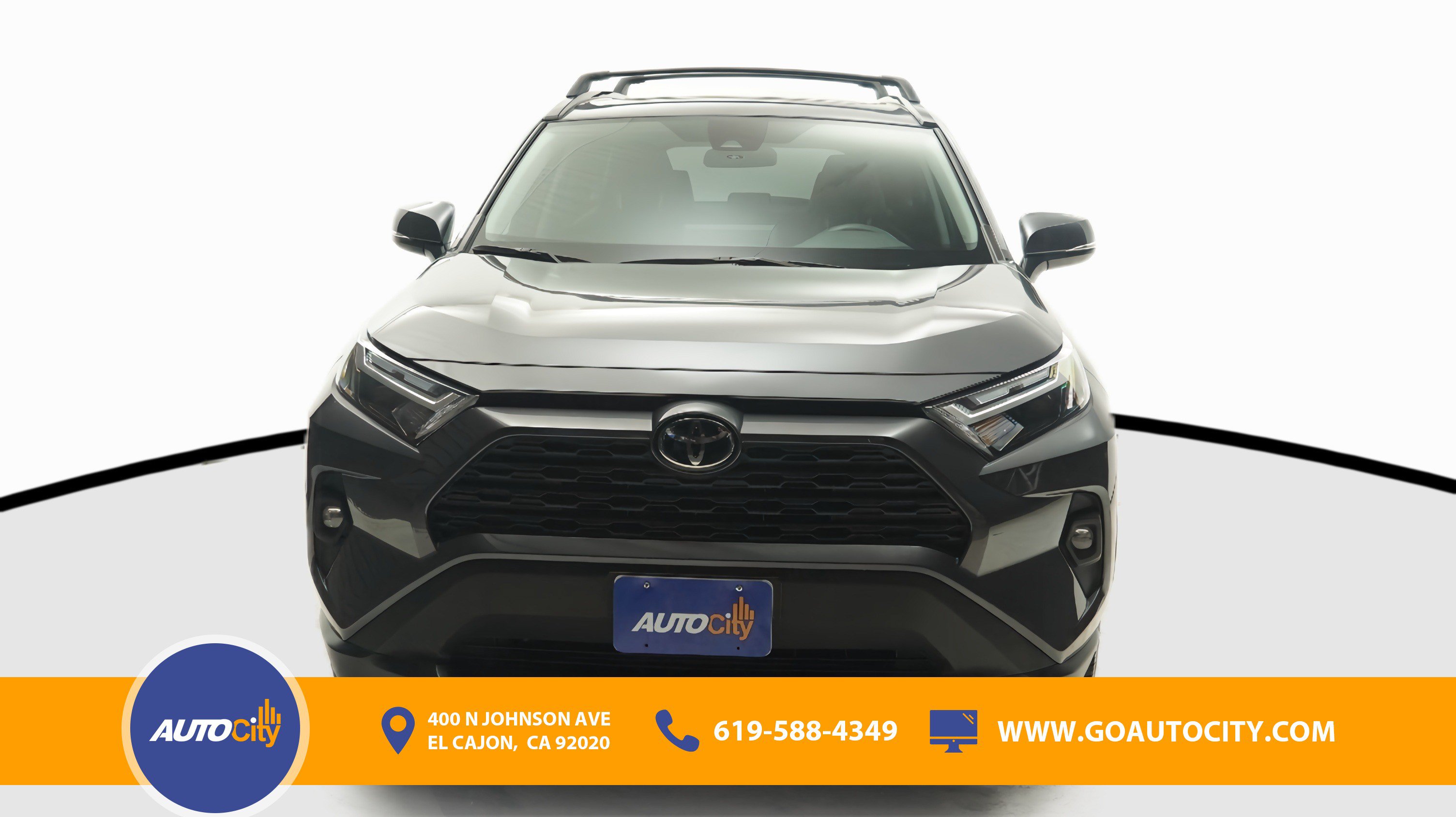 Used 2022 Toyota RAV4 XLE Premium FWD image 4