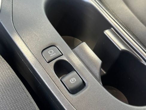 Certified 2025 Toyota Corolla LE image 28