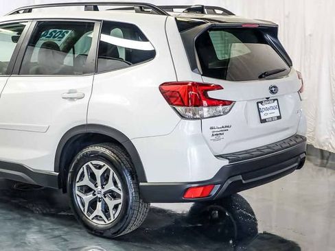 Used 2024 Subaru Forester Premium AWD/4WD image 10