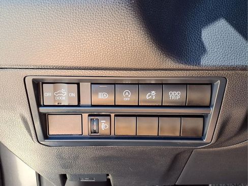 Used 2025 Toyota Tundra SR5 AWD/4WD image 16