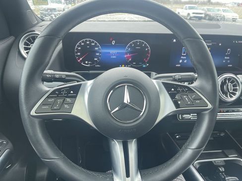 Used 2024 Mercedes-Benz GLA 250 4MATIC image 19