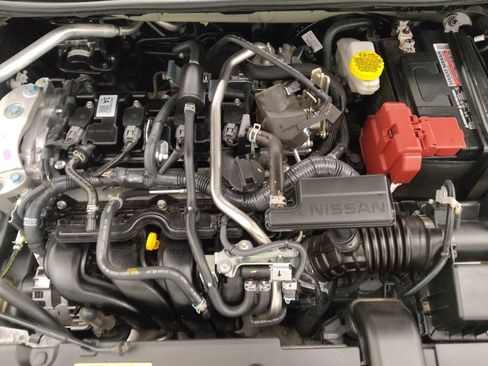 Used 2025 Nissan Sentra SV FWD image 30