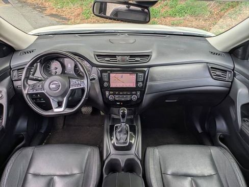 Used 2018 Nissan Rogue SL w/ Premium Package AWD/4WD image 32